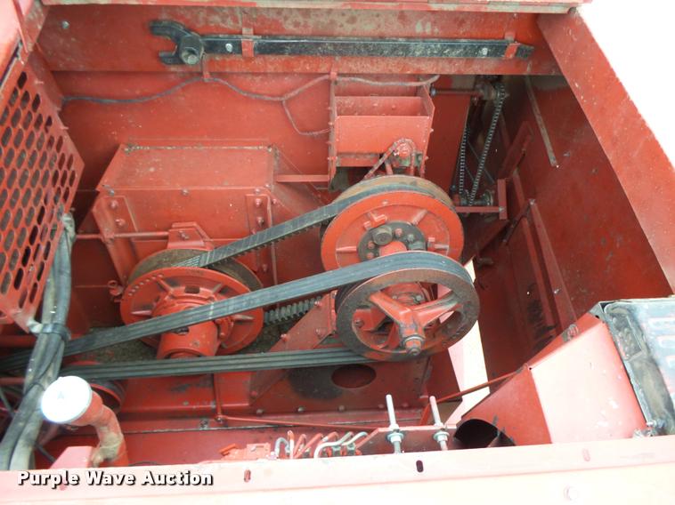 image for item DB1908 1992 Case IH 1680 Axial-Flow combine and head