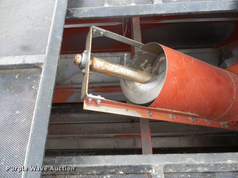 image for item DB1908 1992 Case IH 1680 Axial-Flow combine and head