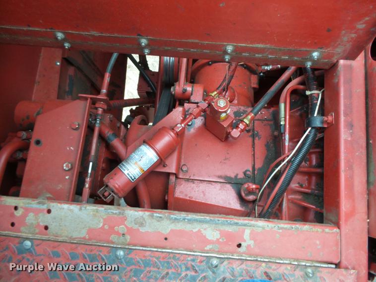 image for item DB1908 1992 Case IH 1680 Axial-Flow combine and head