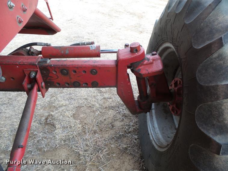 image for item DB1908 1992 Case IH 1680 Axial-Flow combine and head