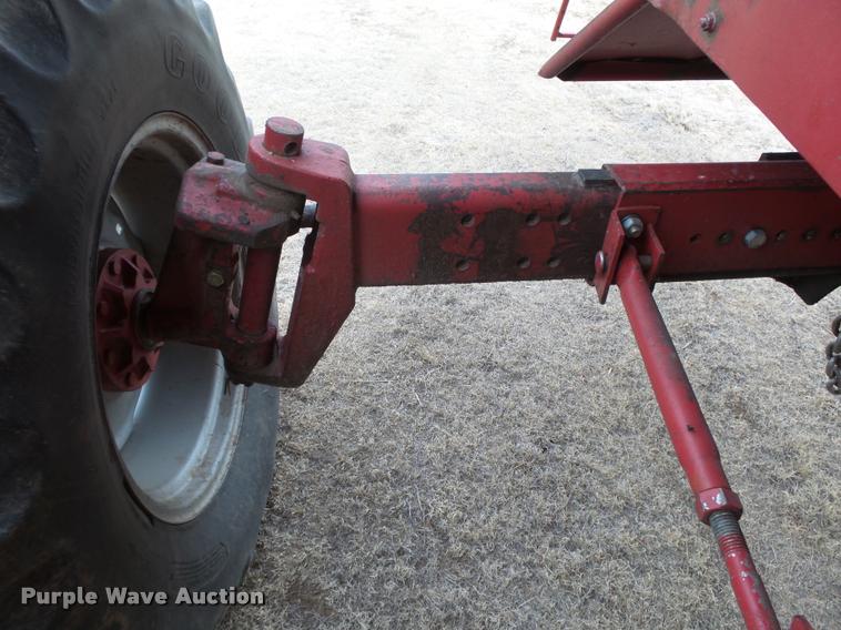 image for item DB1908 1992 Case IH 1680 Axial-Flow combine and head