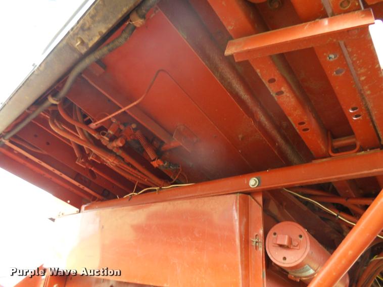 image for item DB1908 1992 Case IH 1680 Axial-Flow combine and head