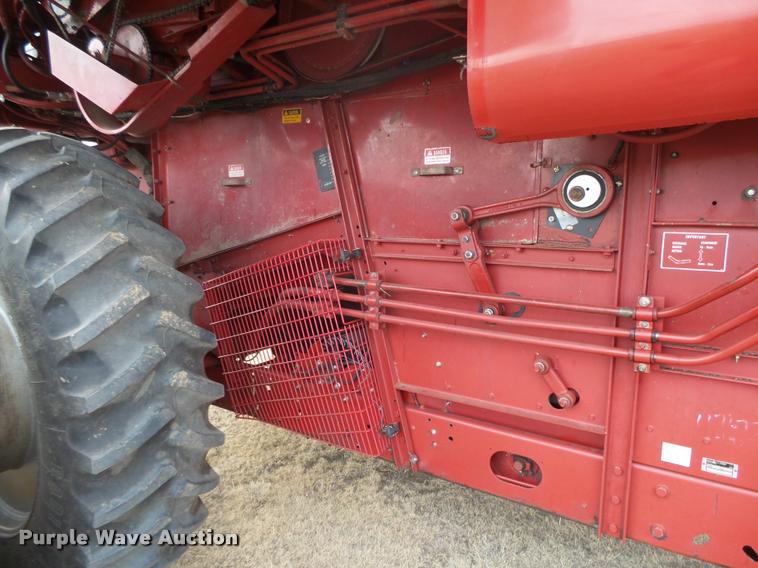 image for item DB1908 1992 Case IH 1680 Axial-Flow combine and head