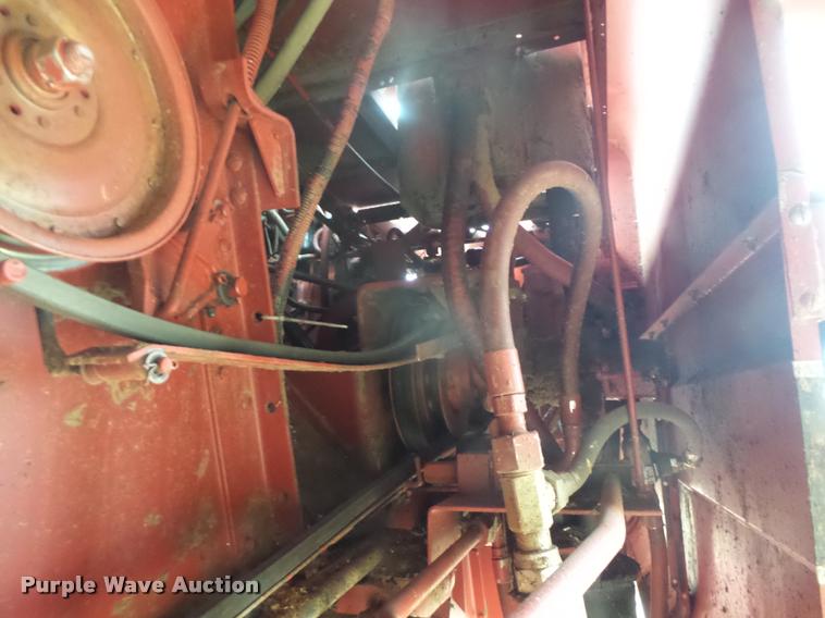 image for item DB1908 1992 Case IH 1680 Axial-Flow combine and head