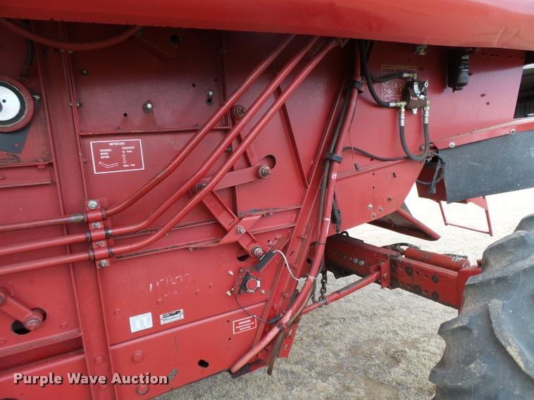 image for item DB1908 1992 Case IH 1680 Axial-Flow combine and head