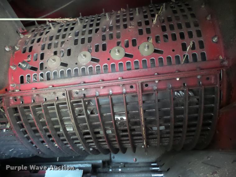 image for item DB1908 1992 Case IH 1680 Axial-Flow combine and head