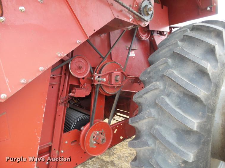 image for item DB1908 1992 Case IH 1680 Axial-Flow combine and head