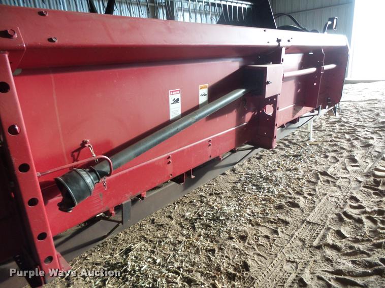 image for item DB1908 1992 Case IH 1680 Axial-Flow combine and head