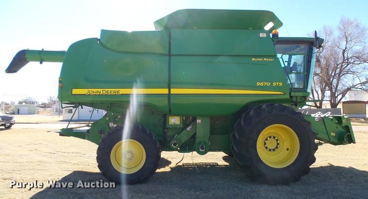 image for item DB1920 2010 John Deere 9670 STS combine