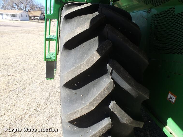 image for item DB1920 2010 John Deere 9670 STS combine