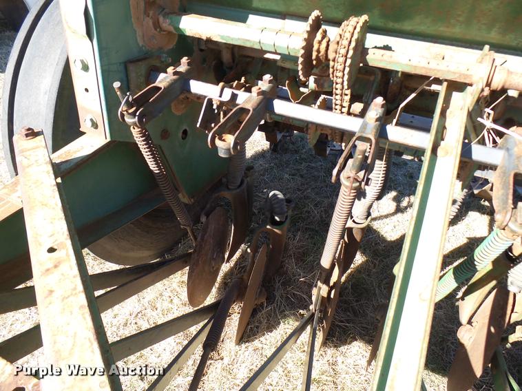 image for item DB2385 John Deere 8000 grain drill