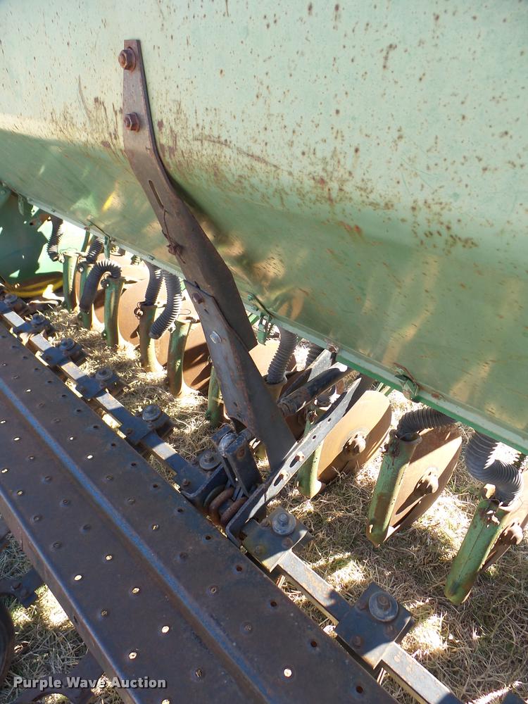 image for item DB2385 John Deere 8000 grain drill