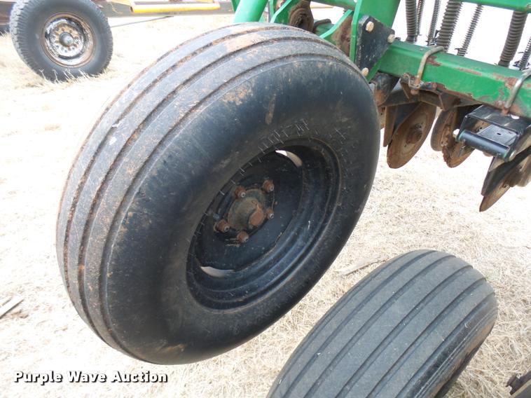 image for item DB2402 Great Plains 1500 no-till grain drill