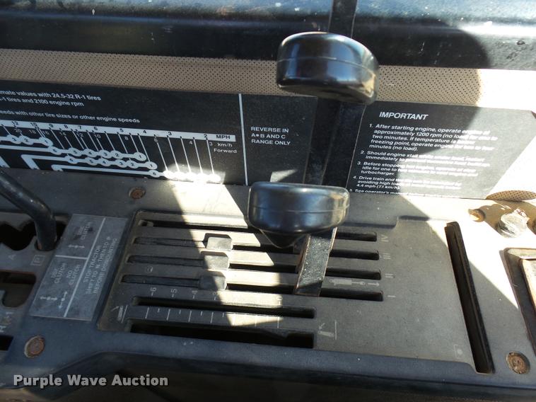 image for item DB2410 1991 John Deere 8760 4WD tractor