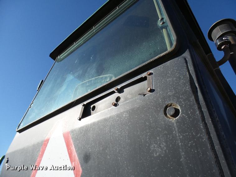 image for item DB2410 1991 John Deere 8760 4WD tractor