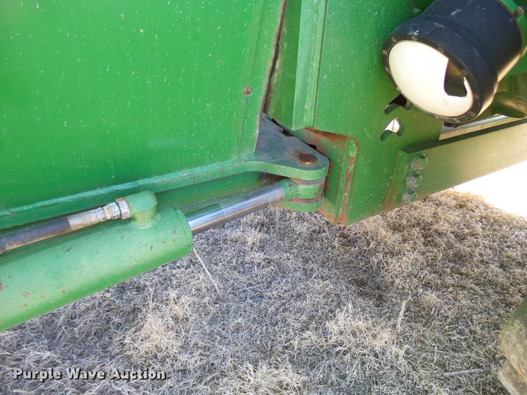 image for item DB2410 1991 John Deere 8760 4WD tractor