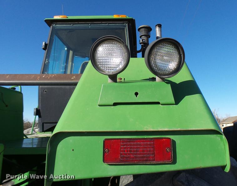 image for item DB2410 1991 John Deere 8760 4WD tractor