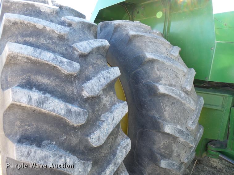 image for item DB2410 1991 John Deere 8760 4WD tractor