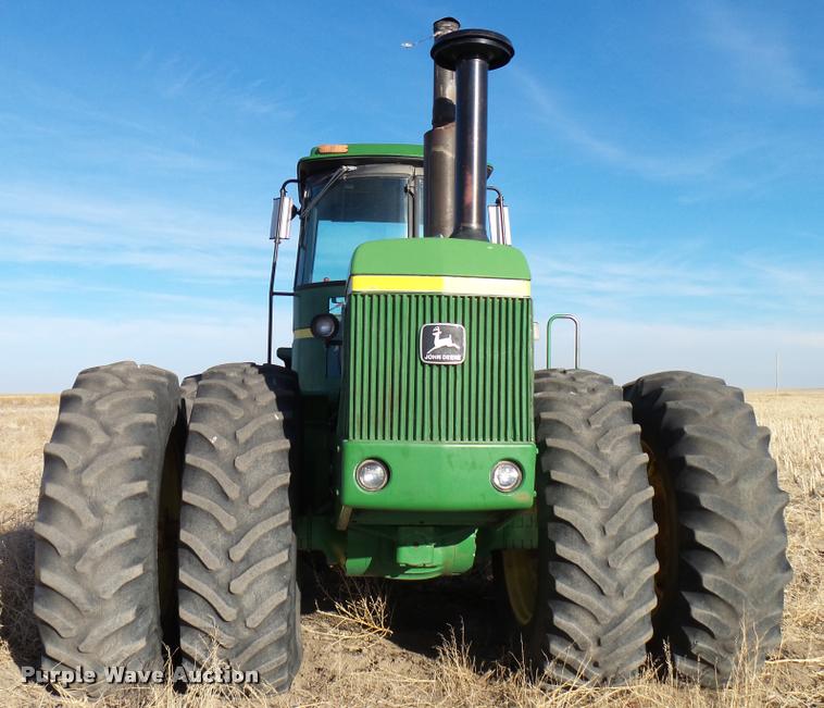 image for item DB2411 1981 John Deere 8640H 4WD tractor