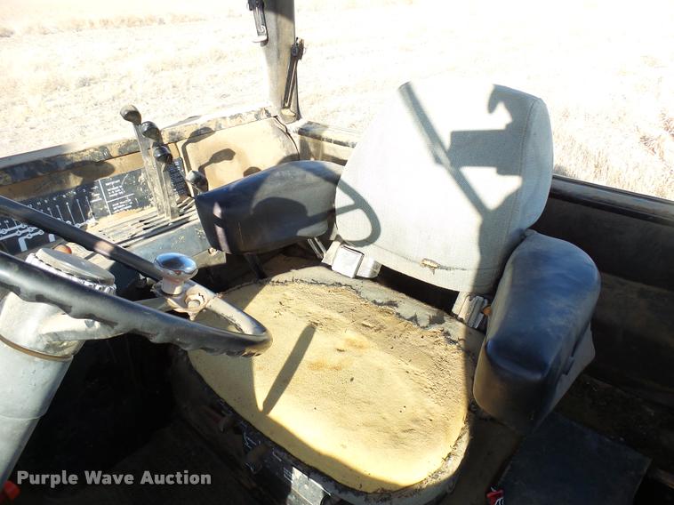 image for item DB2411 1981 John Deere 8640H 4WD tractor