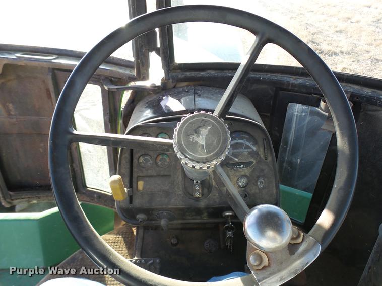 image for item DB2411 1981 John Deere 8640H 4WD tractor