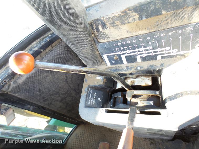 image for item DB2411 1981 John Deere 8640H 4WD tractor