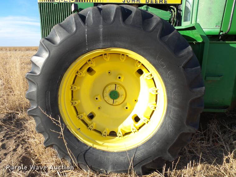 image for item DB2411 1981 John Deere 8640H 4WD tractor