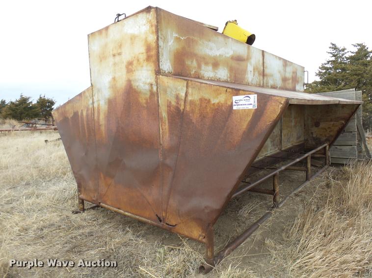 Bulk Fill Cattle Feeder Item Db2413 3 22 2017