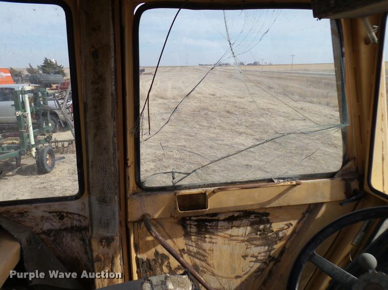 image for item DB2416 1972 Case 2470 4WD tractor