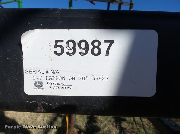 image for item DB4675 2012 John Deere 2410 chisel plow