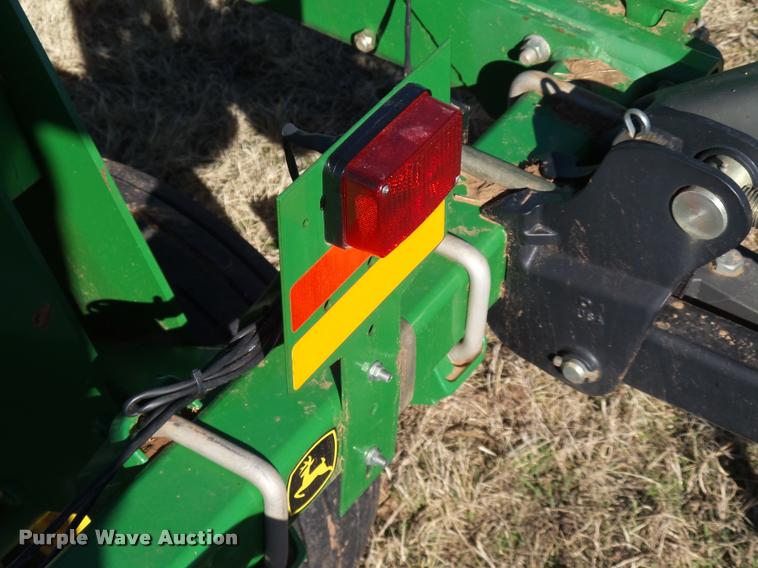 image for item DB4675 2012 John Deere 2410 chisel plow