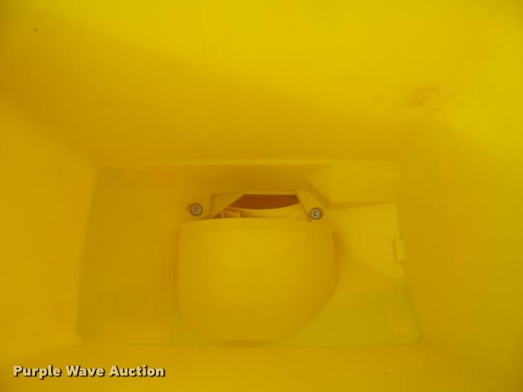 image for item DC9137 (8) John Deere planter boxes