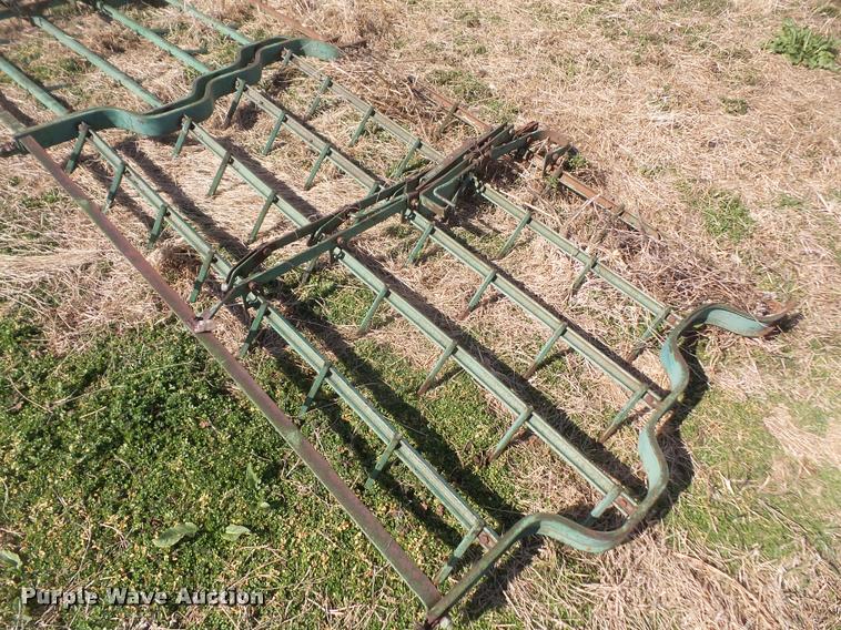 image for item DC9142 John Deere drag harrow