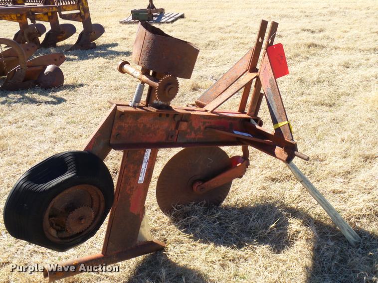 image for item DG9543 Gopher plow