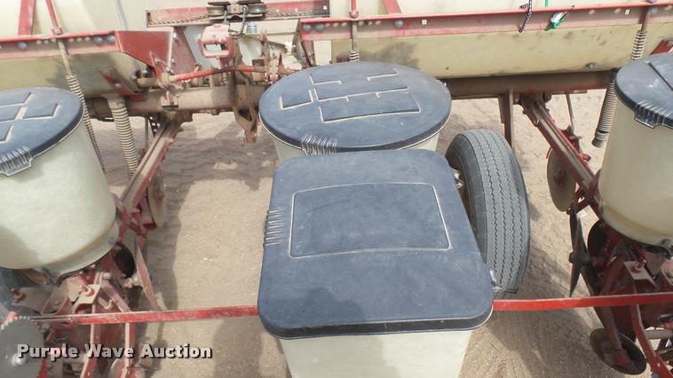 image for item DQ9802 International 56 planter