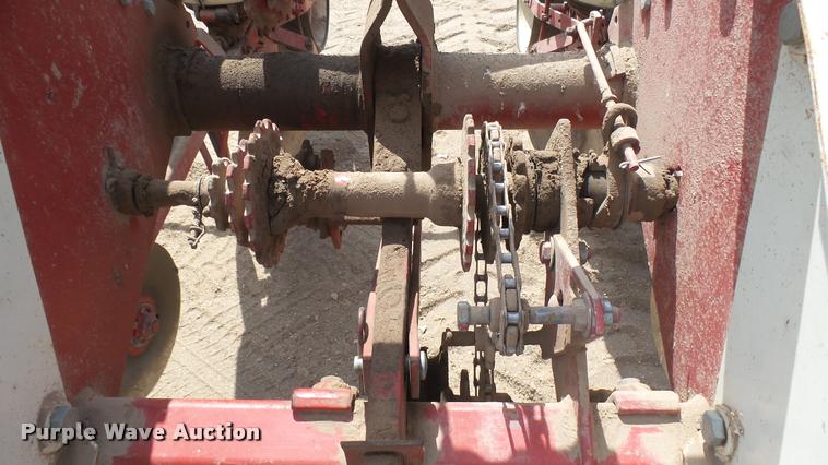 image for item DQ9802 International 56 planter