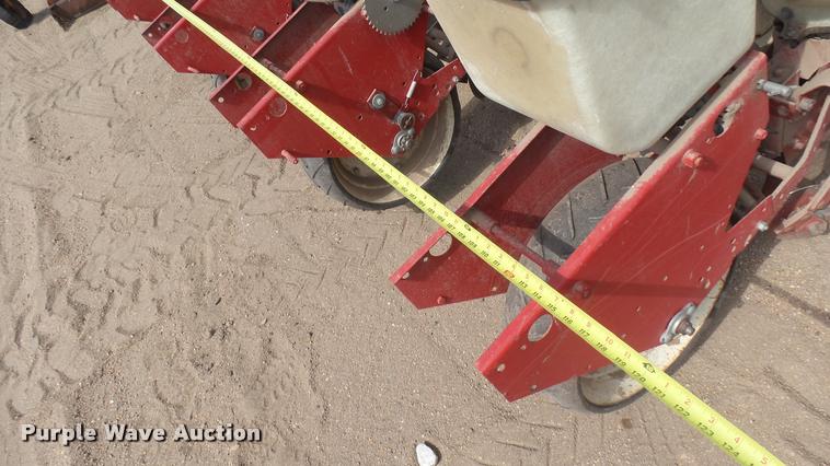 image for item DQ9802 International 56 planter