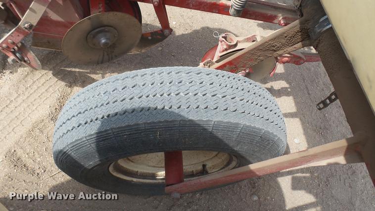 image for item DQ9802 International 56 planter