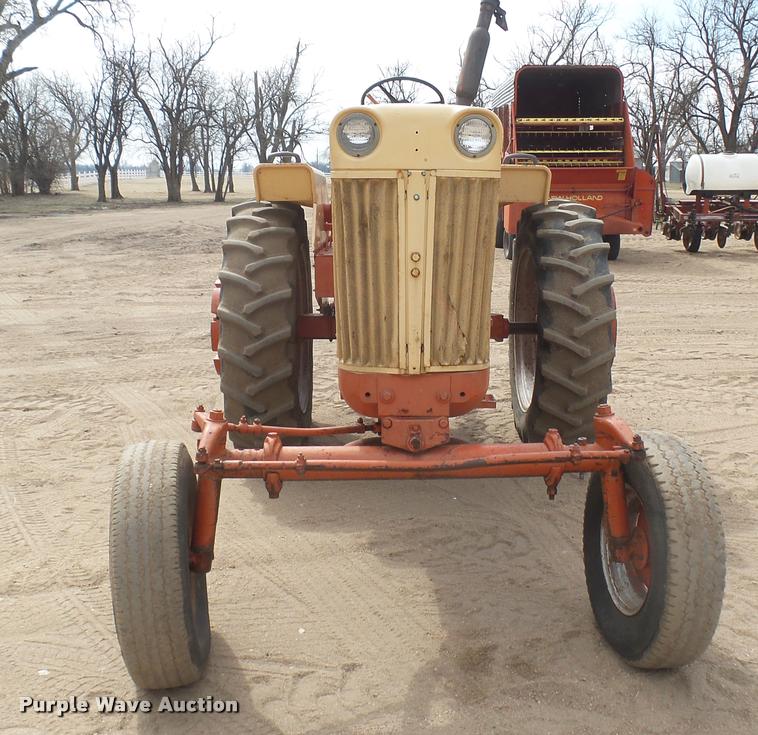 image for item DQ9807 Case 730 tractor