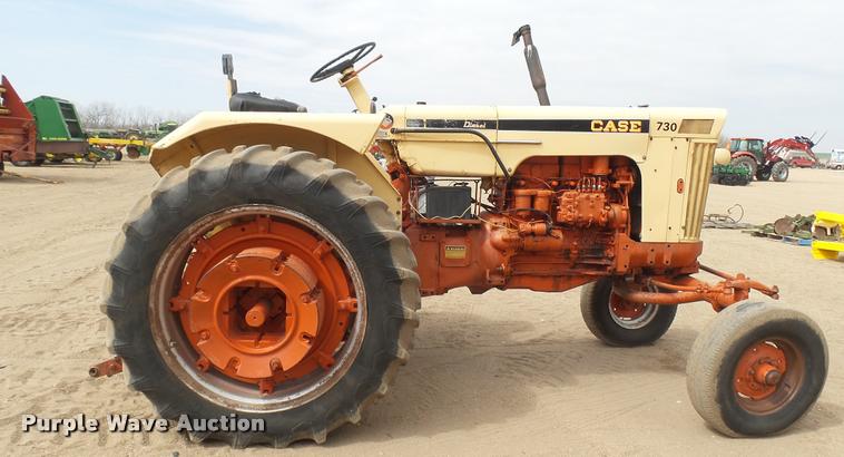 image for item DQ9807 Case 730 tractor