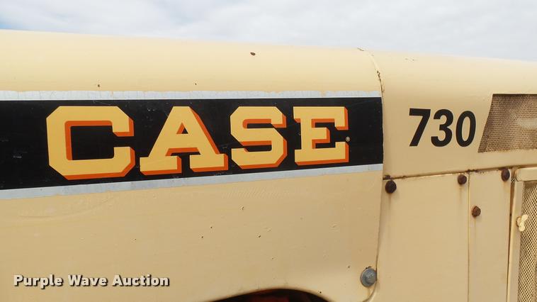 image for item DQ9807 Case 730 tractor