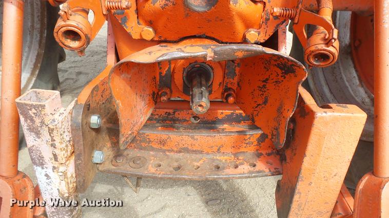 image for item DQ9807 Case 730 tractor