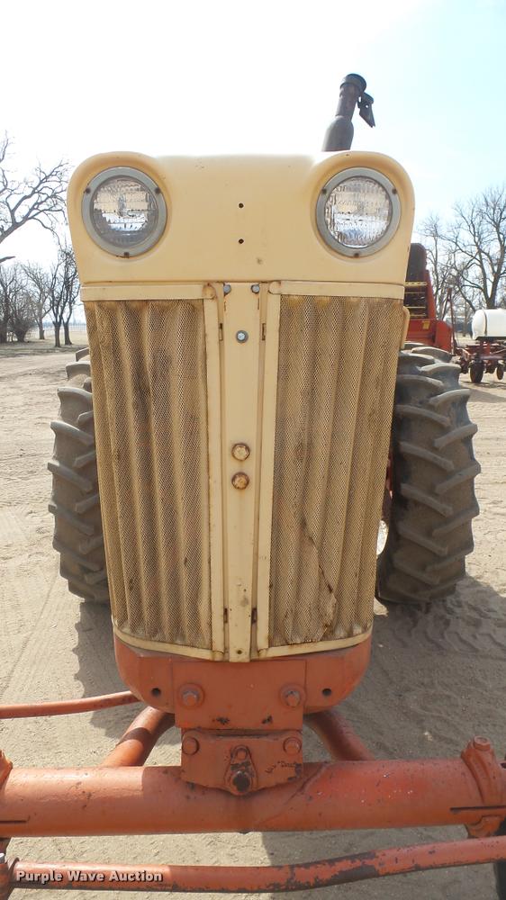 image for item DQ9807 Case 730 tractor