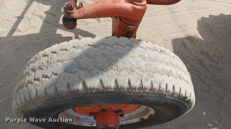 image for item DQ9807 Case 730 tractor