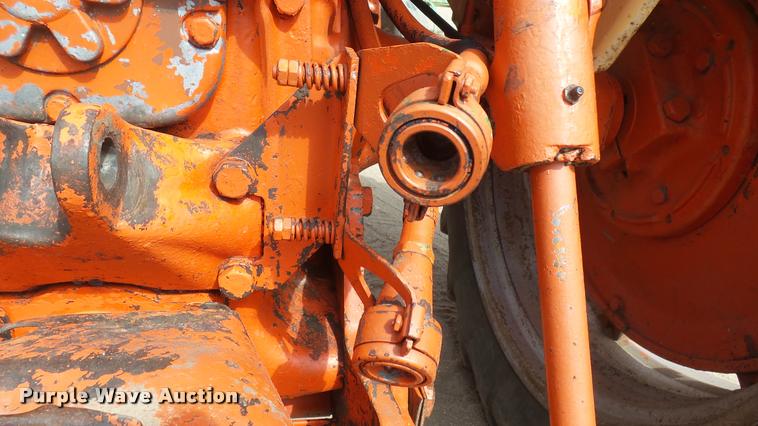 image for item DQ9807 Case 730 tractor