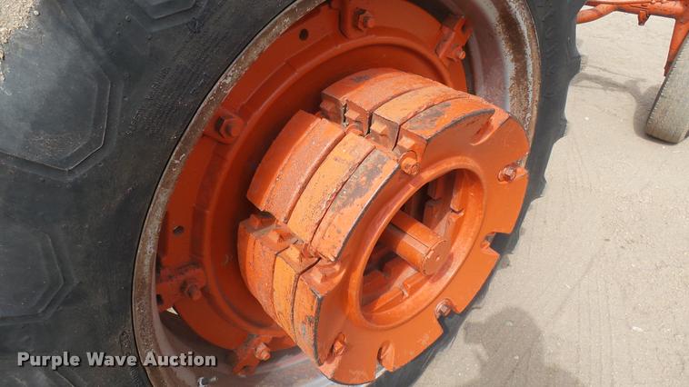 image for item DQ9807 Case 730 tractor