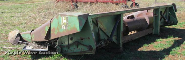 image for item DT9645 John Deere 653 row crop head