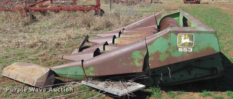 image for item DT9645 John Deere 653 row crop head