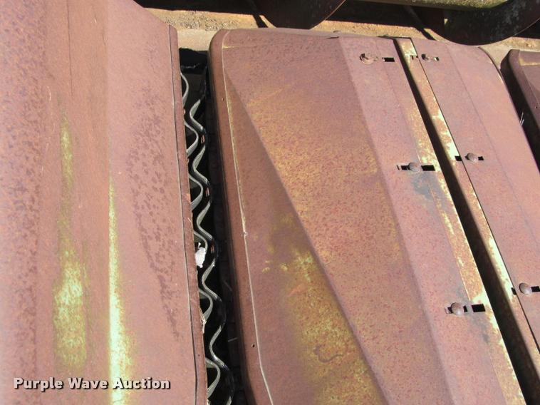 image for item DT9645 John Deere 653 row crop head