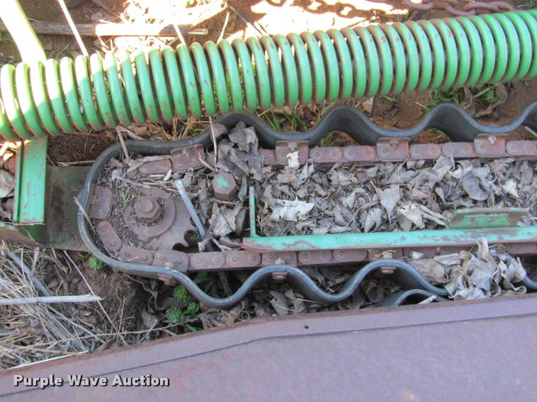 image for item DT9645 John Deere 653 row crop head